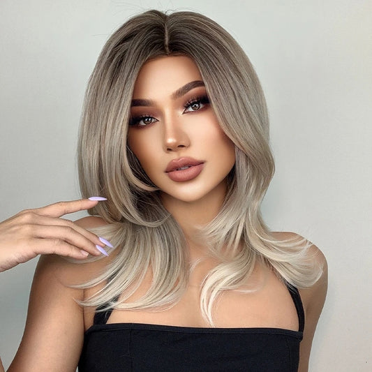 Peruca Blond Gri, par mediu drept, cu semi breton, 40 cm