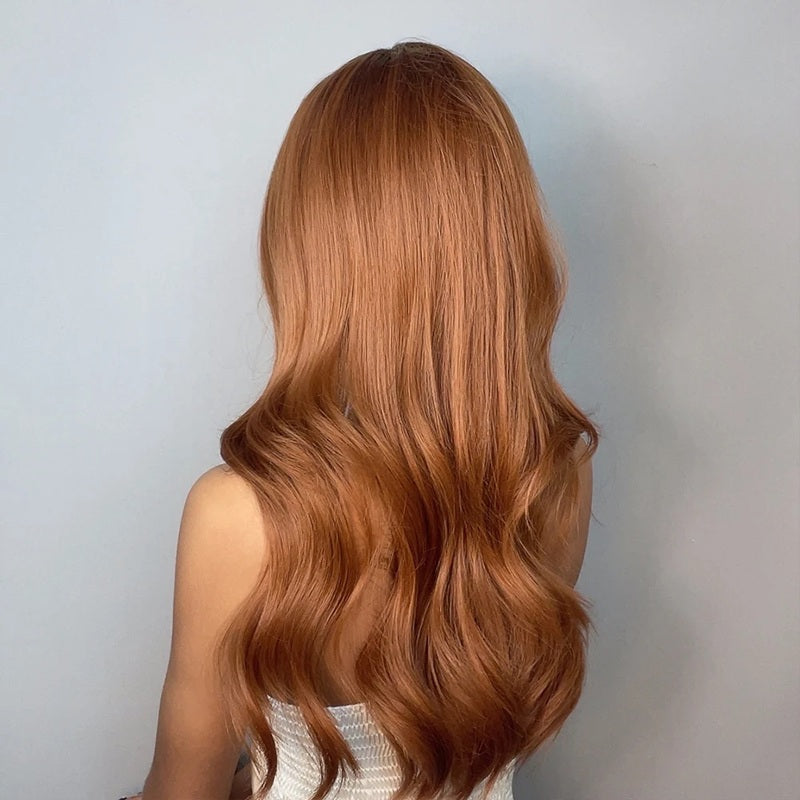 Peruca Cupru Blond Aramiu, par lung ondulat, cu breton, 65 cm