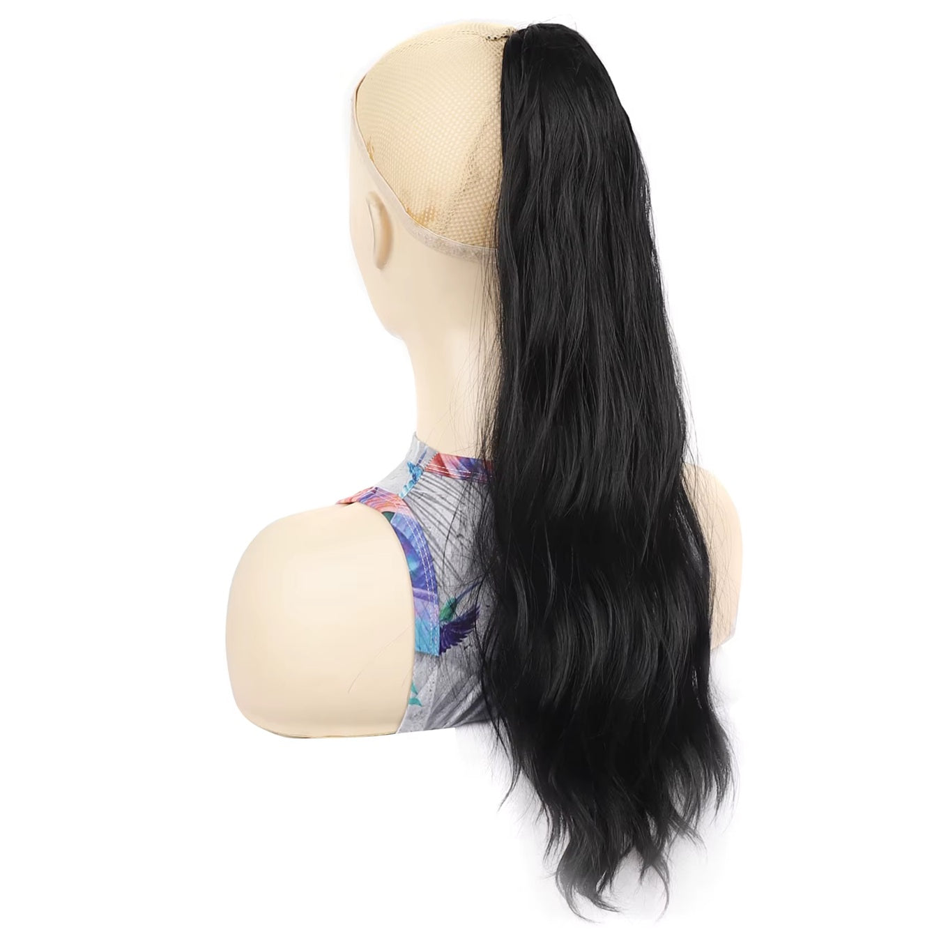 Coada par NEAGRA usor ondulata, cu cleste