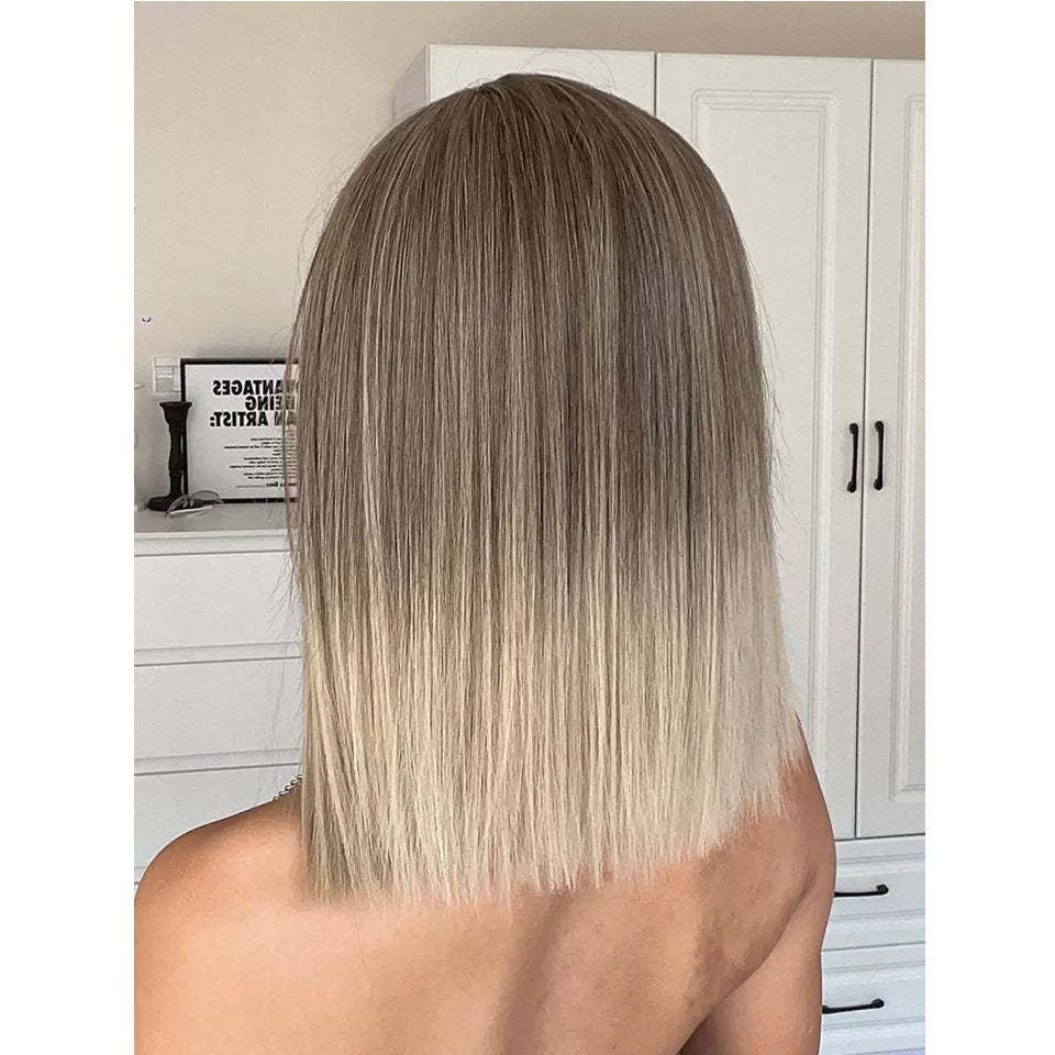 Peruca Ombre Blond cenusiu, par bob drept, cu breton, 40 cm