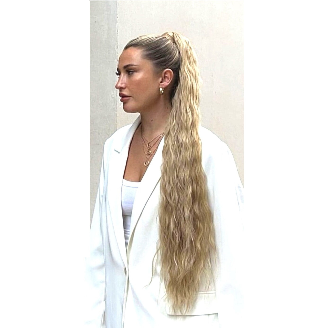Coada par Blond Cenusiu creata, 85 cm, cu suvita laterala