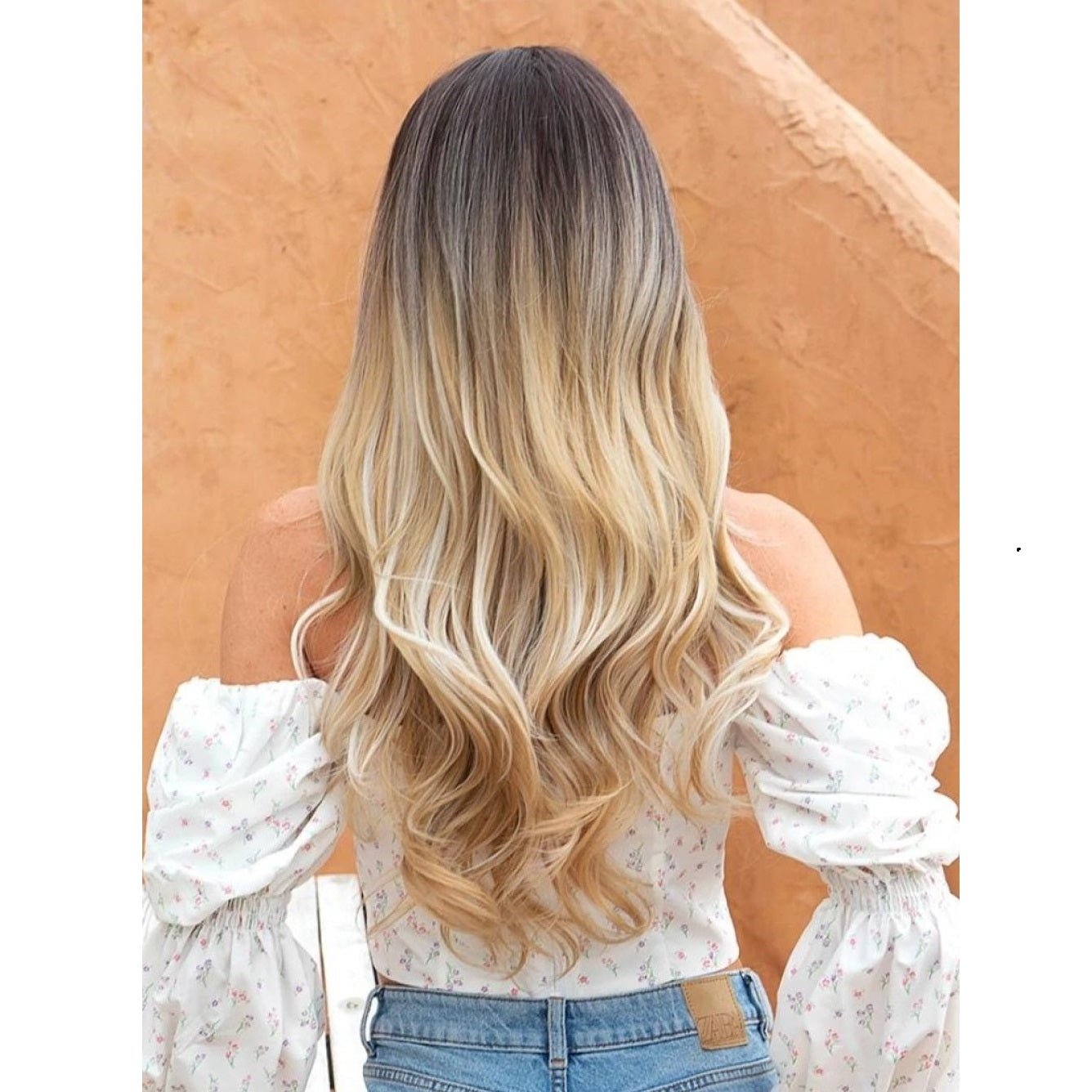 Peruca Ombre Blond Suvitat, par lung ondulat, fara breton, 65 cm