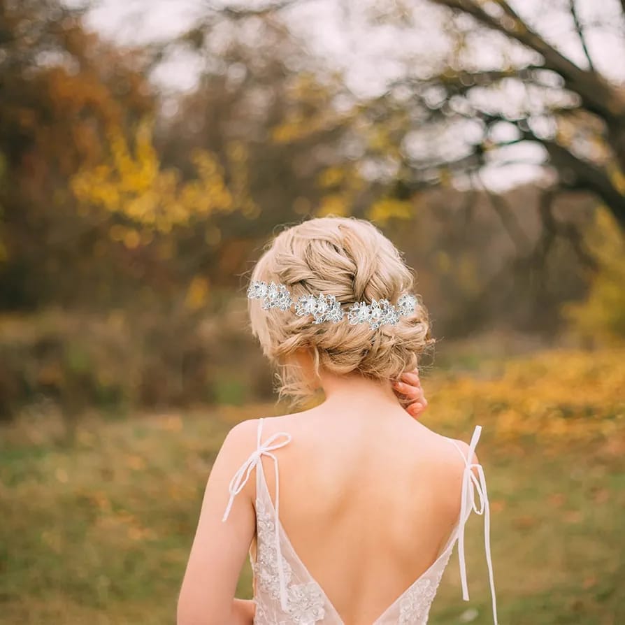 Accesoriu Par pentru Mireasa, tip Bijuterie, agrafa din fire delicate, flori cu cristale si perle, argintiu