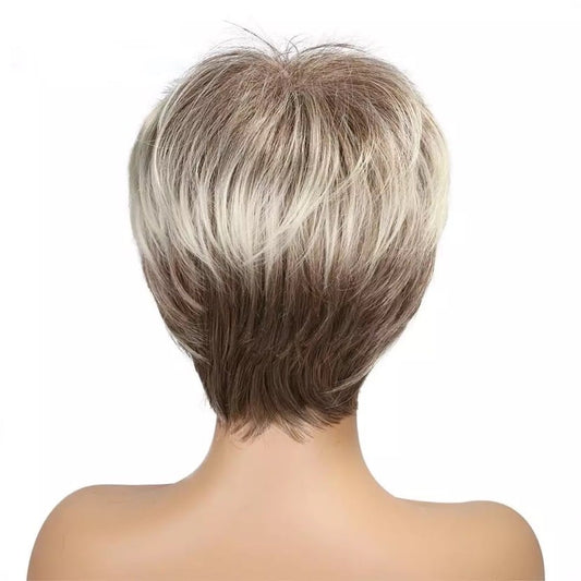 Peruca scurta Blond Cenusiu Suvitat, par drept