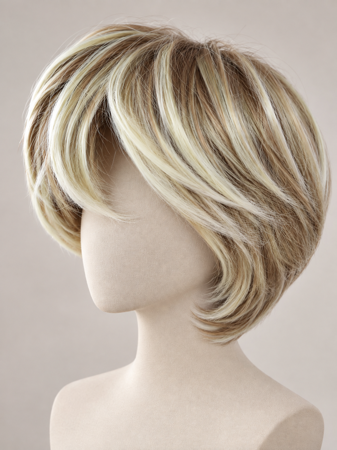 Peruca scurta Blond Miere Suvitat, par drept