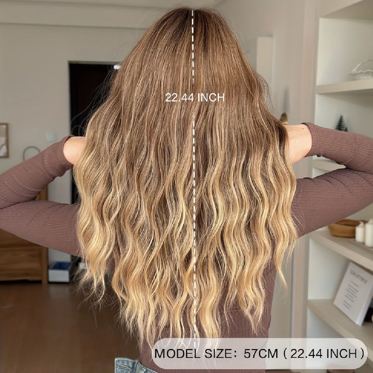 Peruca Blond Nisipiu Ombre, par mediu ondulat, cu breton, 57 cm