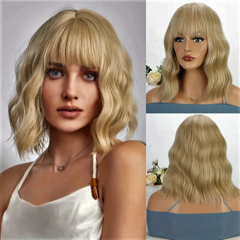 Peruca Blond Nisipiu, par bob ondulat, cu breton, 36 cm