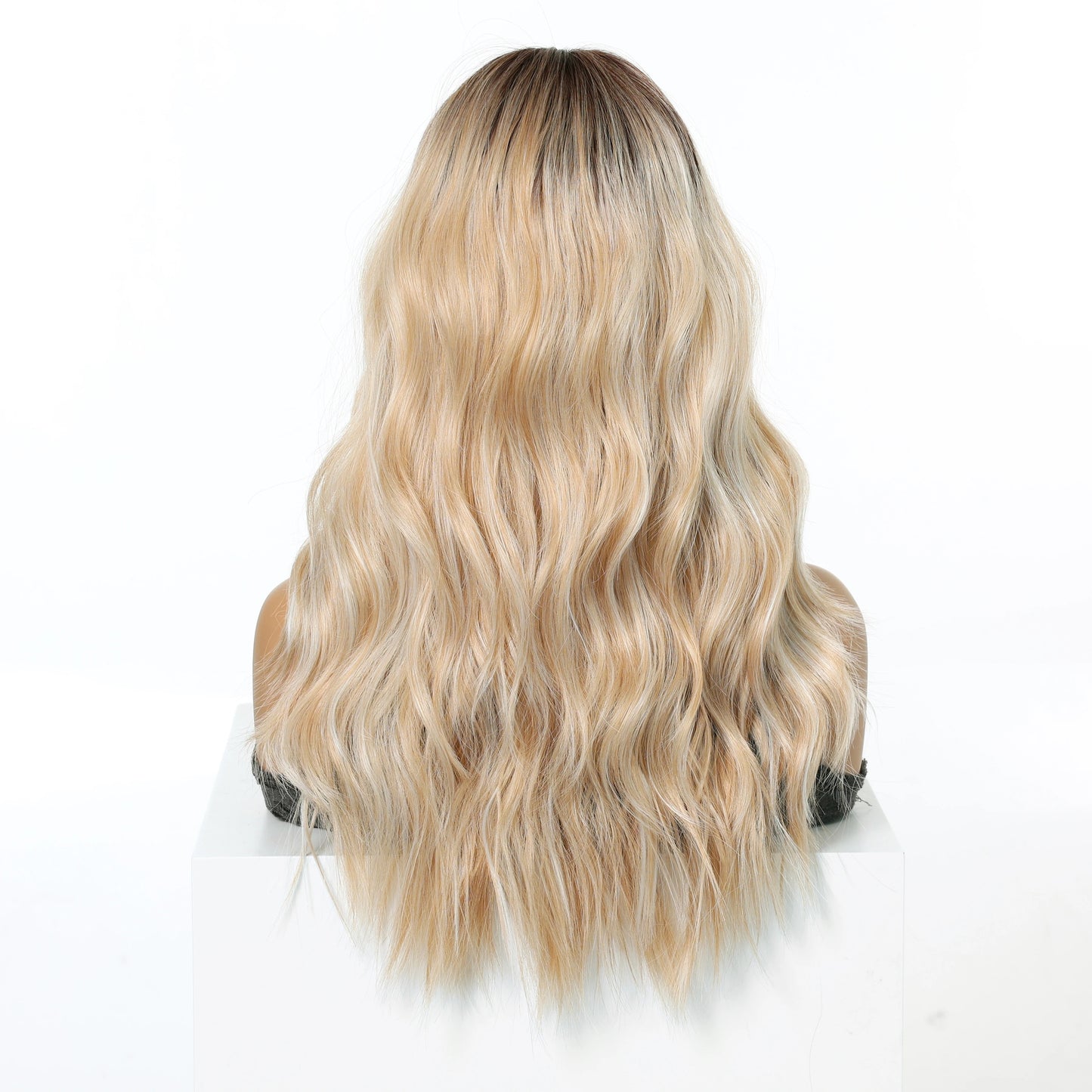 Peruca Blond Suvitat, par lung ondulat, cu breton, 50 cm
