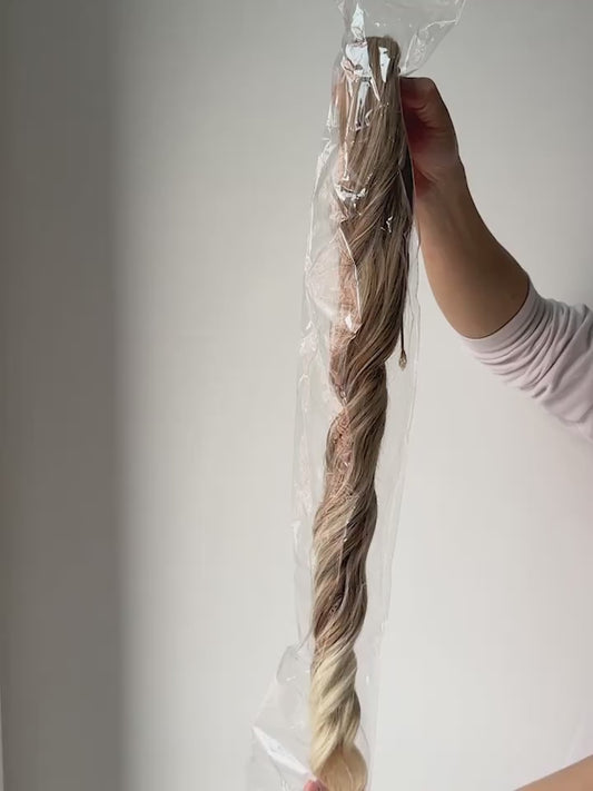 Coada par Ombre Blond creata, cu cleste