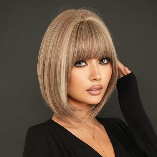 Peruca Bej cu suvite, par bob drept, cu breton, 33 cm